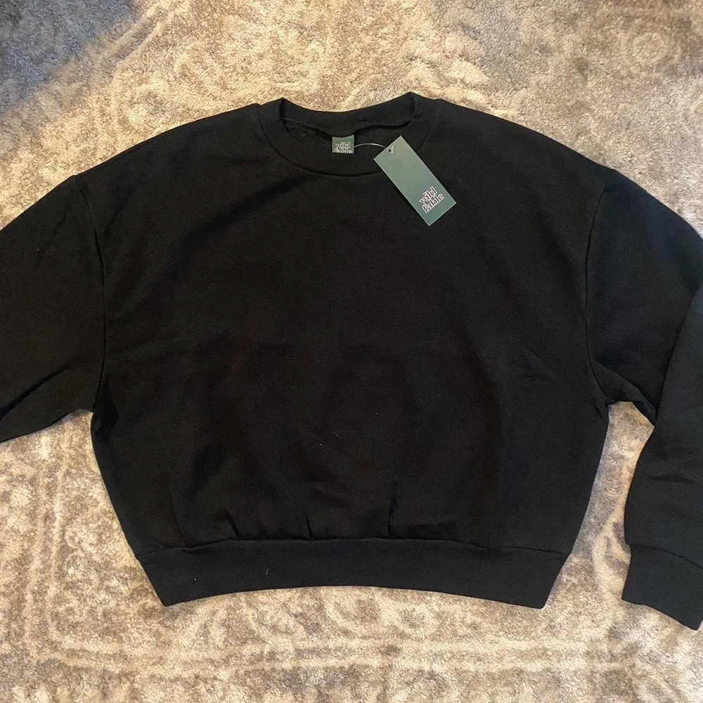 Wild Fable Sweatshirt size XXL Black Cropped Crewneck grunge goth emo layering‎ - Picture 6 of 10